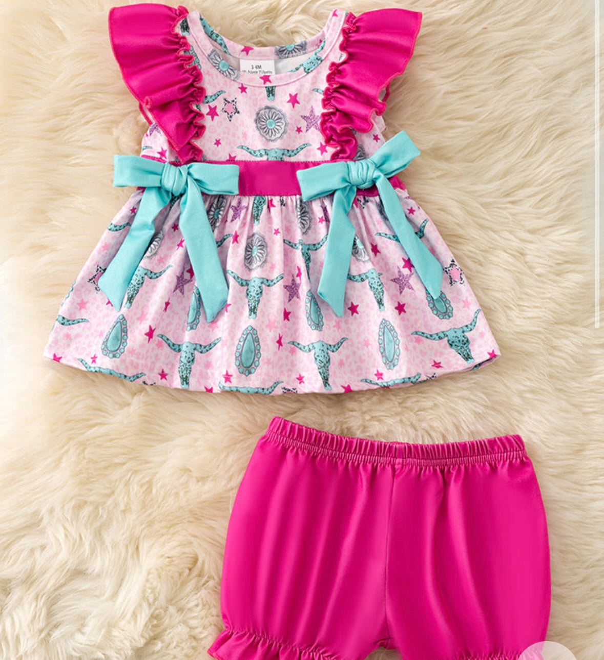 Blue printed bull skull tunic w/side bows and fuchsia sleeve accent and baby shorts