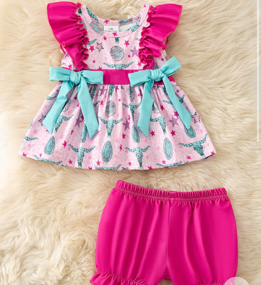 Blue printed bull skull tunic w/side bows and fuchsia sleeve accent and baby shorts