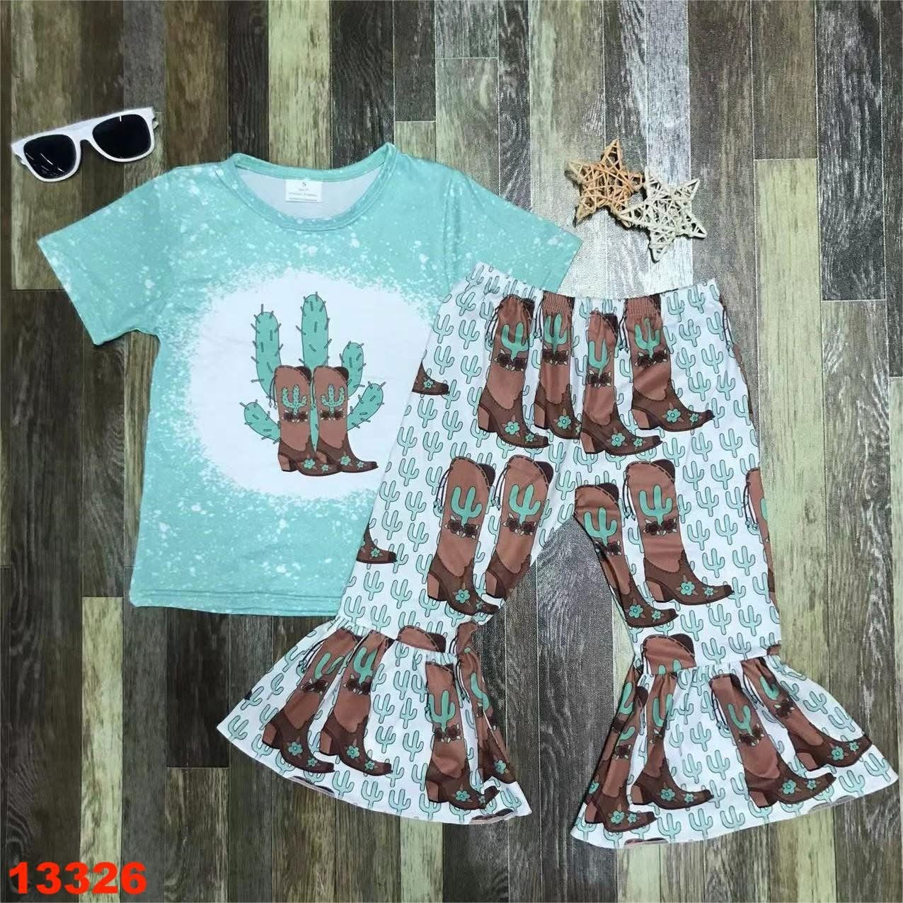 Turquoise western set