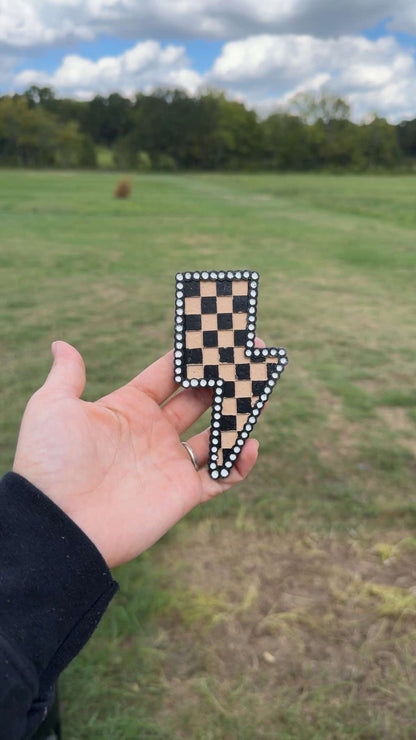 Checkered lighten bolt