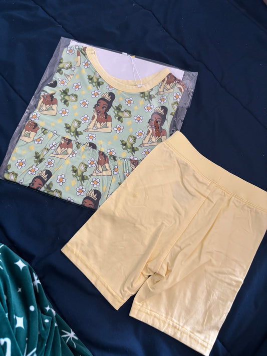 Tiana short set